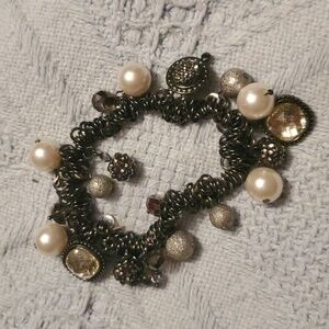 Stretchy 'charm' bracelet